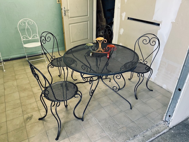 Salon de jardin : fini la rouille sur le pantalon !